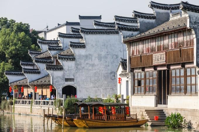 发现乐趣,尽在共享充电宝被指收费标准不透明,为何共享充电宝越来越贵了?红迪网